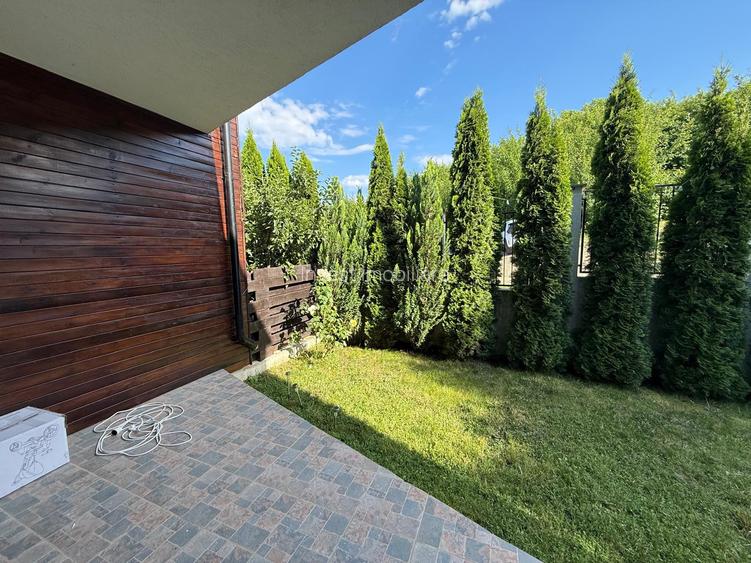 Casă tip duplex, liberă, mutare imediată — Rond Păcurari, Iași