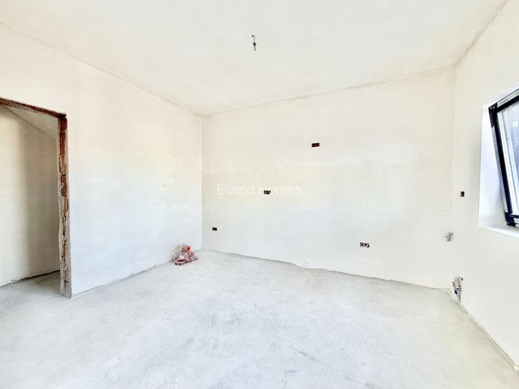 Duplex 5 camere - 365 mp teren - Asfalt - Drumul Boilor - Mosnita - 10