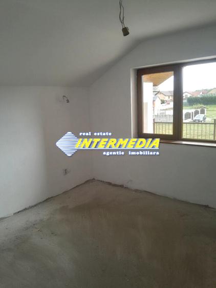 Casă nouă de vînzare P+1 cu 500 mp. Teren Finisata la cheie