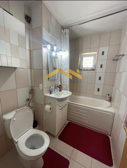 Aradului 3 camere etaj 3