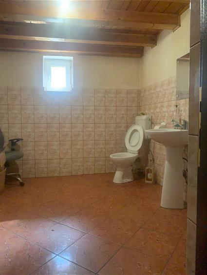 Vanzare  Cladire de  birouri  P+E1 teren 940mp