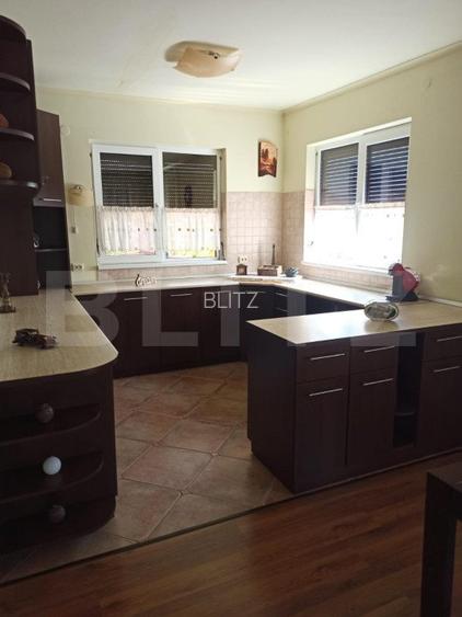 Casa tip vila 8 camere, 350mp, zona Corunca - 4