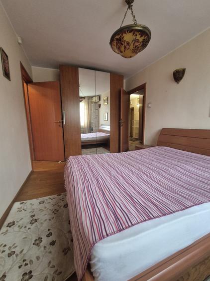 Apartament 3 cam: Drumul Taberei-Str Sibiu- cu loc de parcare