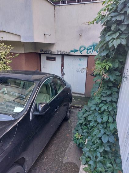 Vânzare apart 5 camere zona Polonă cu garaj încălzit