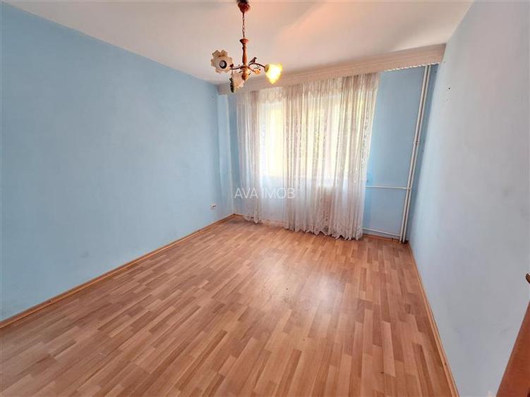 Apartament 2 semidecomandate, etaj 3 din 4, zona Miron Costin - 16