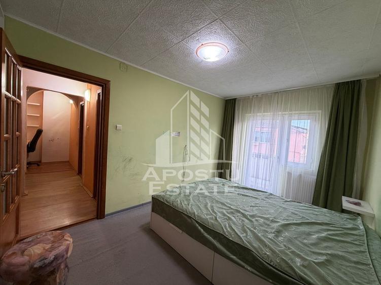 Apartament 3 camere,decomandat, de vanzare, Soarelui, Timisoara