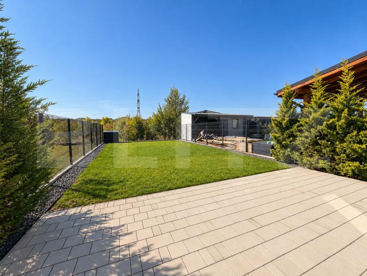 Casa pe parter, 81 mp, 300 mp teren, zona Dumbravita