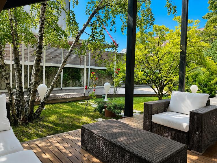 Vila eleganta 360 mp, P+1, teren generos, jacuzzi și garaj – complex exclusivist