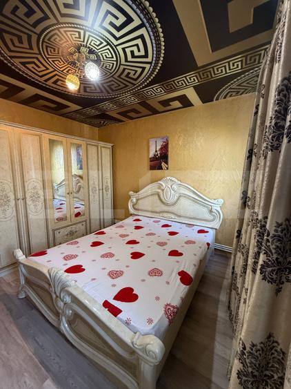 Apartament 3 camere, semidecomandat, 59 mp, stradal, zona Micro 17