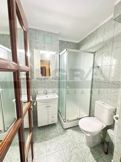 Apartament 4 camere decomandate, 80mp, 2 bai, zona strazii Dambovitei