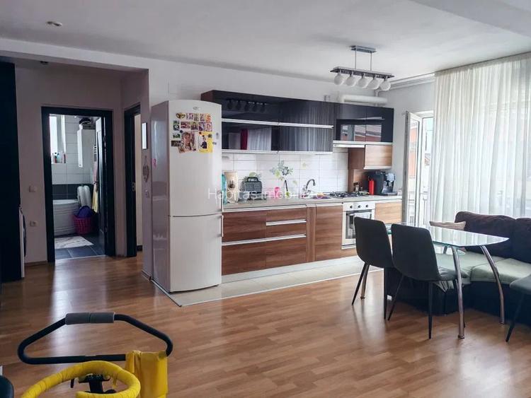 Apartament 2 camere, et 3, finisat, 58 mp, Floresti str Eroilor - 3