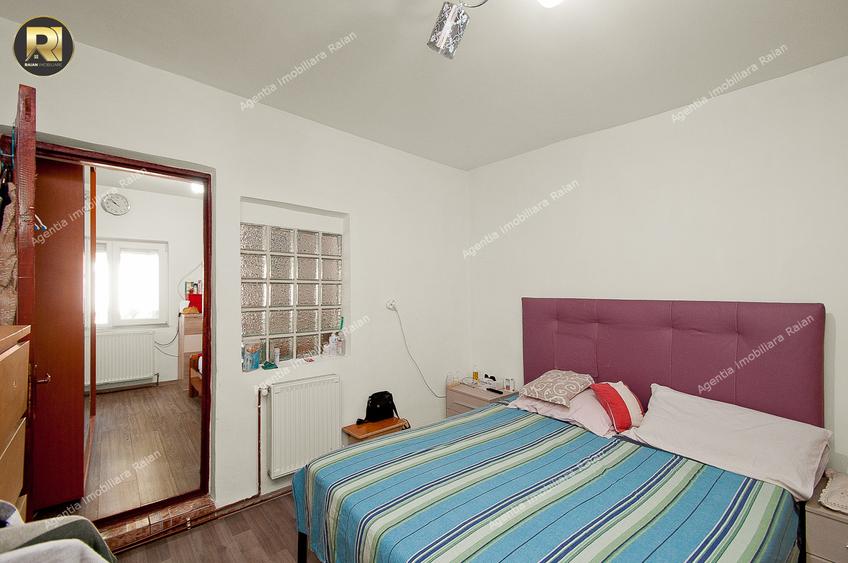 Vanzare casa in Galati, str.Traian, aproape de Shopping City, teren 370 mp
