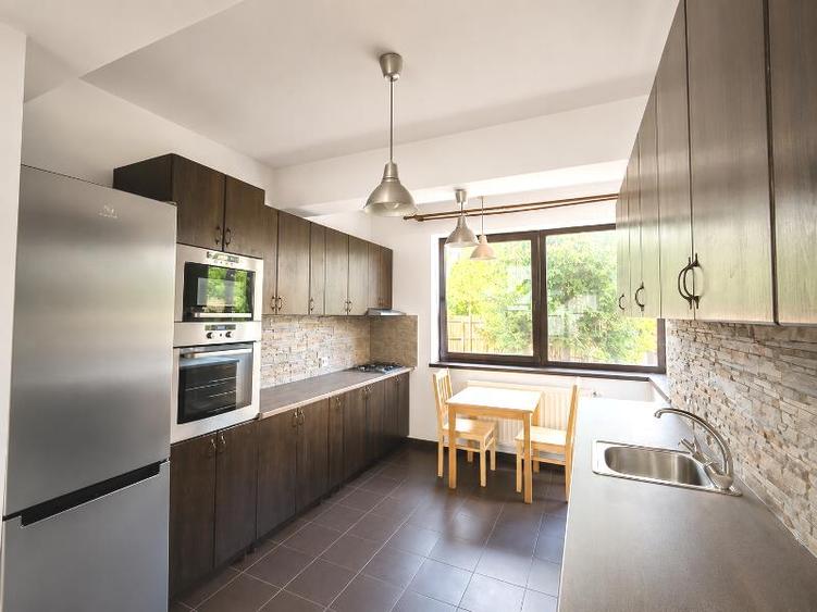 Vanzare - Casa Individuala - Prelungirea Ghencea – Gladiolelor - Teren 500 MP