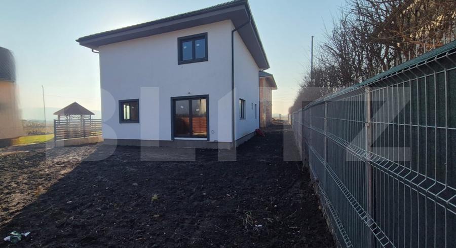 Casa individualacu suprafata de 145 mp utili, teren de 360 mp,situata in Jucu