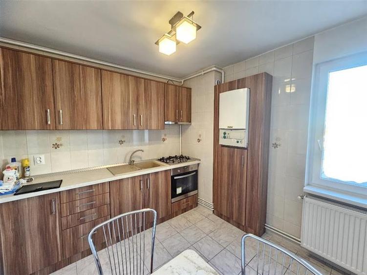 Apartament 2 camere 62 mp zona 7 Noiembrie - UMF - Spitale