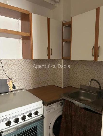 GARSONIERĂ RENOVATĂ | 24 MP UTILI | METROU 1 DECEMBRIE | ETAJ 1/4 - 4