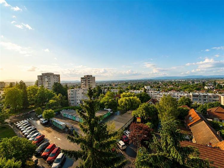 Apartament decomandat cu panorama spectaculoasa, Simeria, Str. Dealului, Sfantu