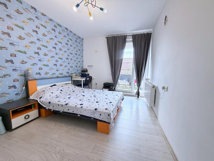 Casa 4 camere | 3 dormitoare | Rosu - Chiajna | Curte