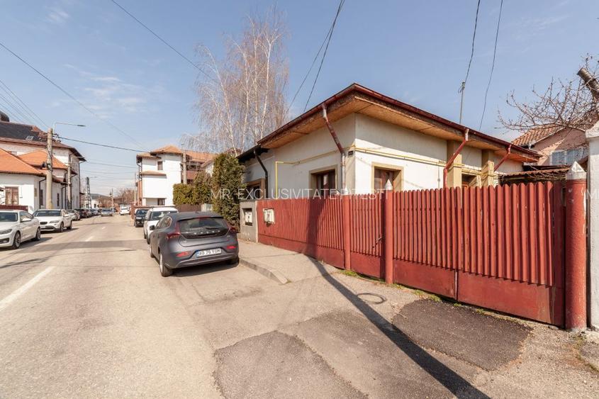 Casa cu potential/ zona Sf Vineri/ 126 mp teren/ Regim urbanistic avantajos - 2