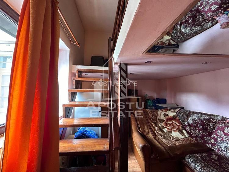 Casa la curte comuna cu doar 5 locatari, in Piata Maria. - 7