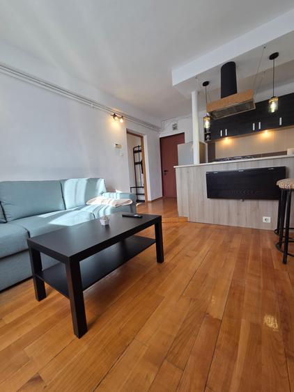 Apartament - Titulescu, Piata Victoriei