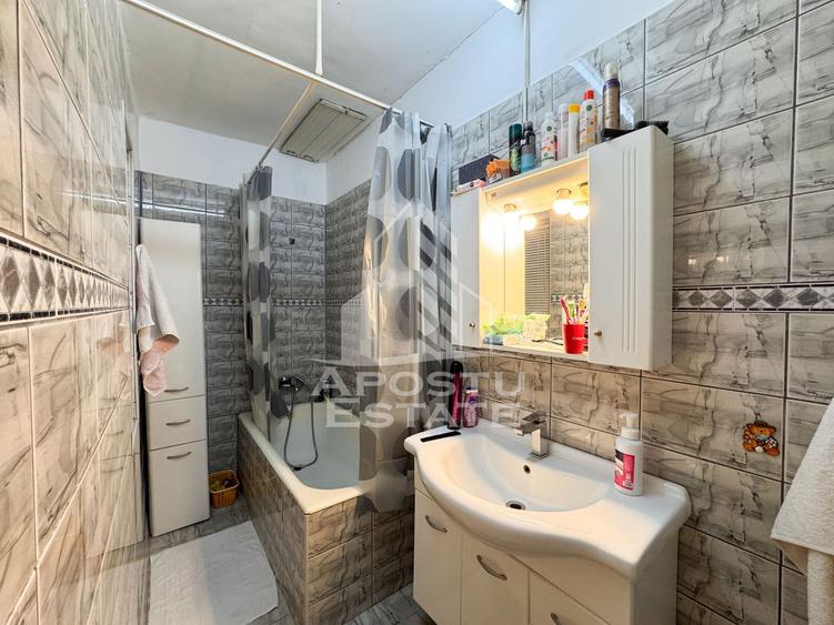 Casa la curte comuna cu 2 familii | 80mp utili | 350 teren | Sagului