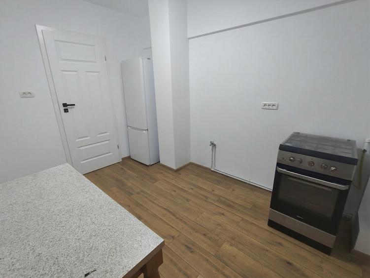 Spatiu comercial | Tineretului | 4 camere | Decomandat | Centrala | AC