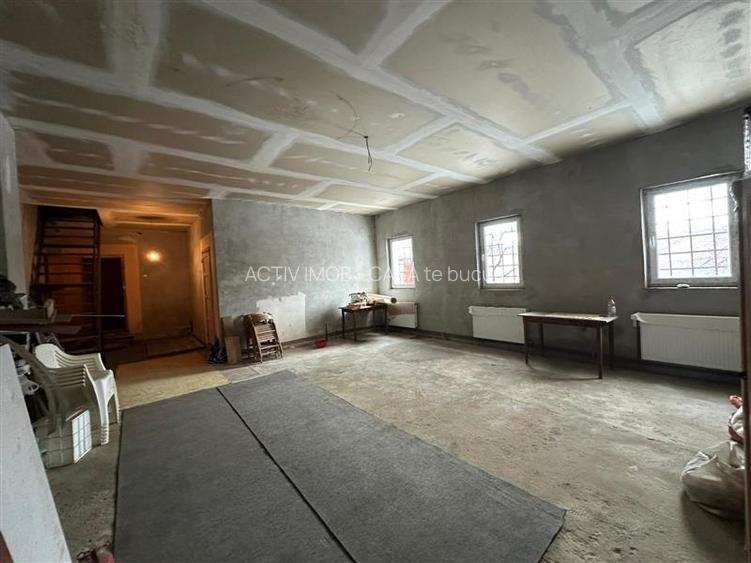 Bocsa Montana, Casa Solida + Teren, Strada Principala - 23
