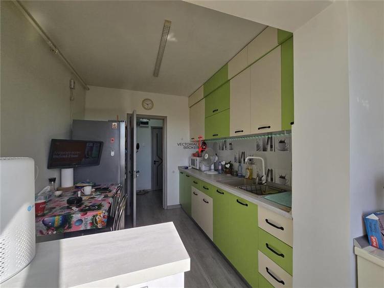 Apartament 3 camere decomandat – Doamna Ghica -Complet mobilat și utilat- R