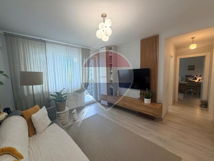 Vanzare apartament 2 camere Hils Pallady