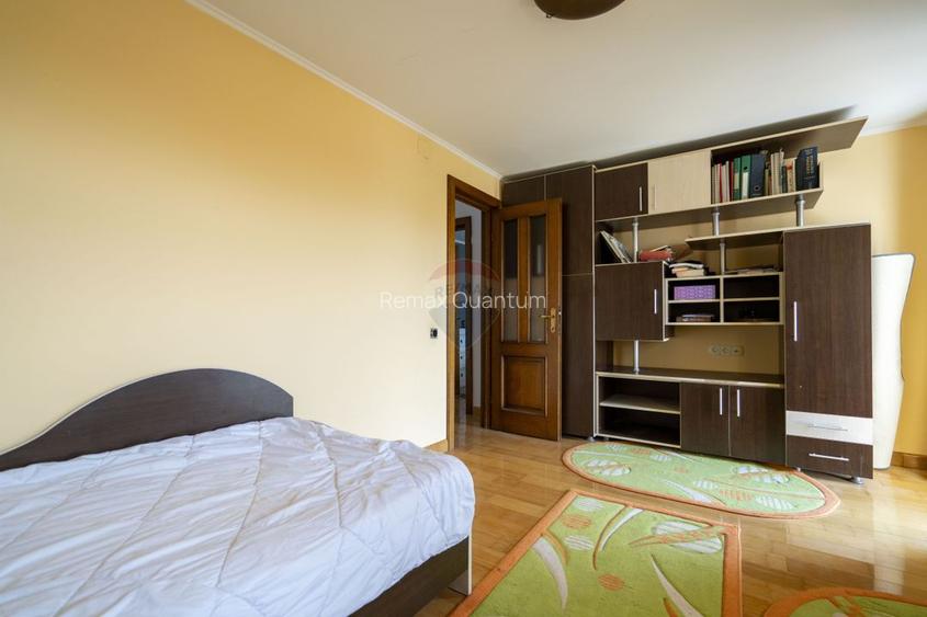 De vânzare casă cu 6 camere in Santandrei - 12