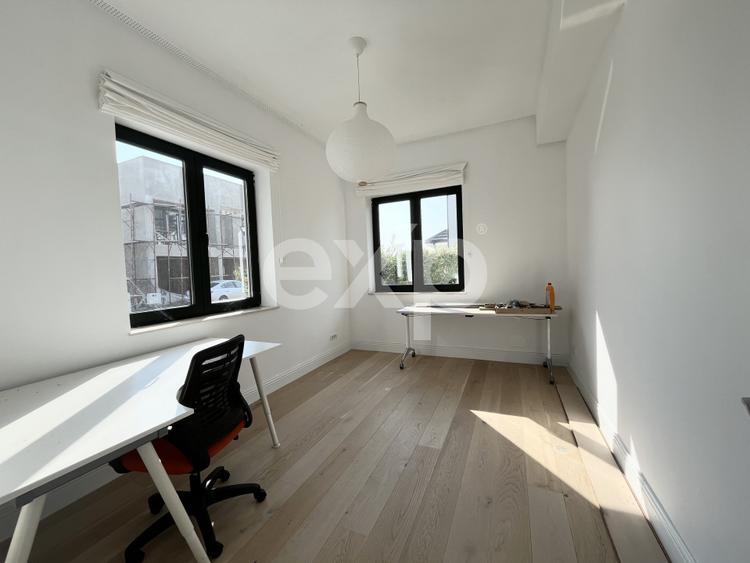 De vanzare vila individuala 9 camere mobilata si utilata Corbeanca