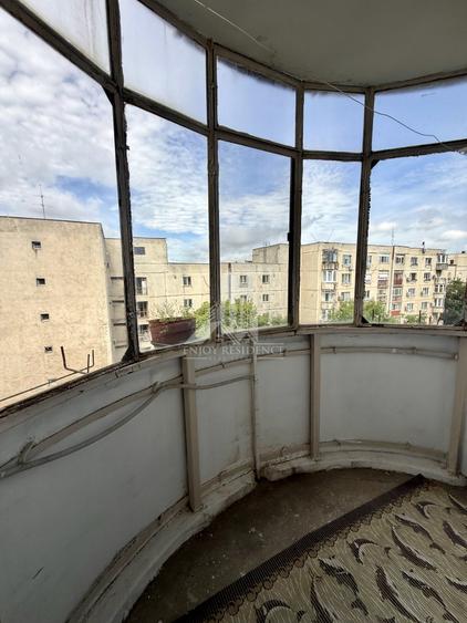 VEZI VIDEO! Garsoniera modernizata LANGA TRAMVAI 41 | Virtutii