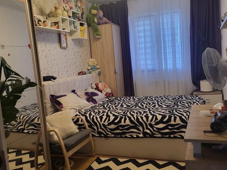 Apartament de vânzare, 4 camere