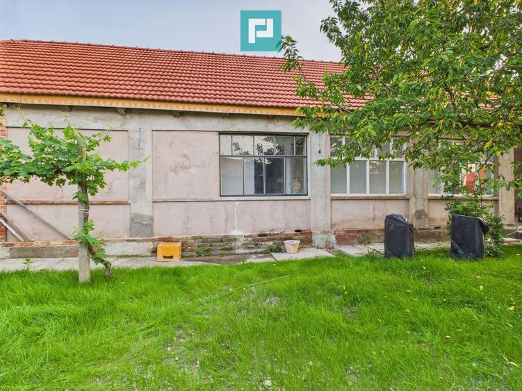 Casă cu 3 camere în Galșa, Arad, teren 1197 mp