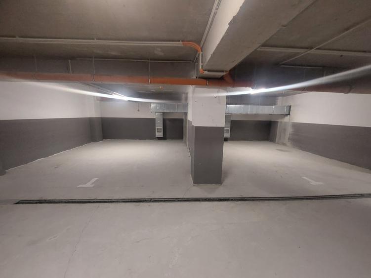 Spații moderne de birouri , 4 camere, 121 mp., PARCARE PROPRIE, cladire 2026