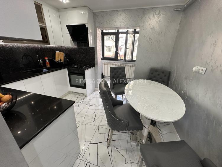 Apartament 3 camere de vanzare Dacia - 4