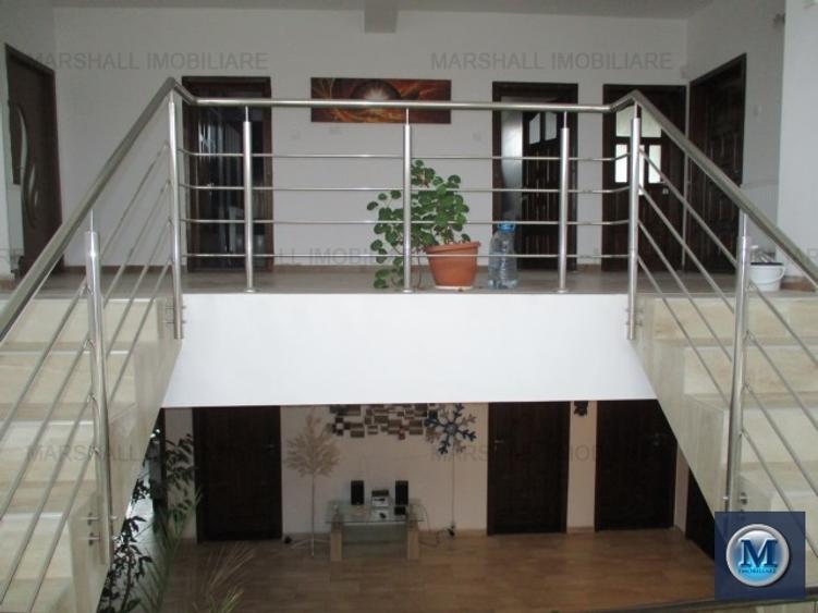 Vila cu 6 camere de vanzare, zona Central, 398.95 mp #2108