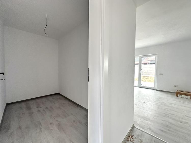 Duplex premium cu 3 camere, 80 mp utili, 325 mp teren - Sanandrei