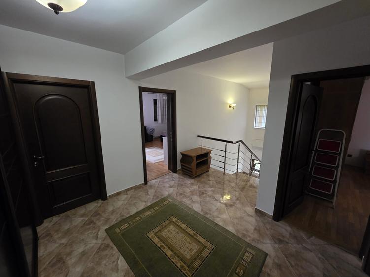 Pipera Vila individuala spatioasa 220mp teren generos 725 mp toate utilitatile