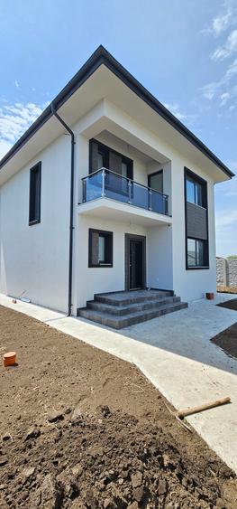 Vila/Casa individuala 4 camere/Com.Berceni