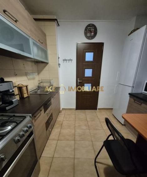 3 Camere de inchiriat | Tei | Metrou | Centrala Proprie