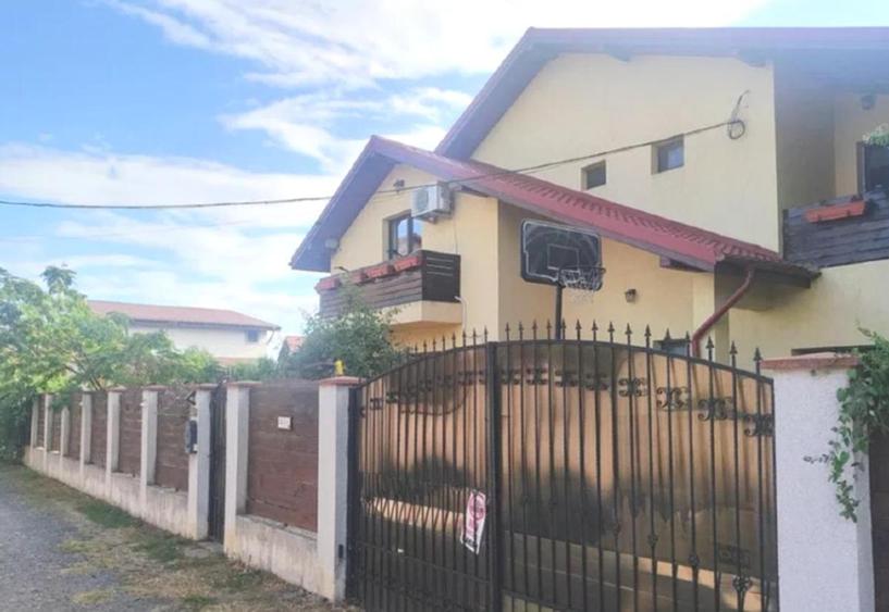 Vila Casa Darza Crevedia 5 camere