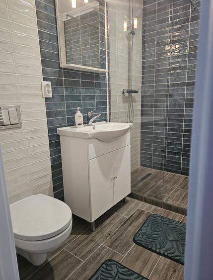 Apartament cu 3 camere Zona Pacurari