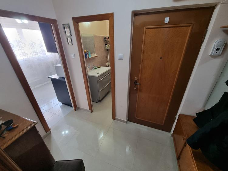 Apartament 3 camere zona Capitol