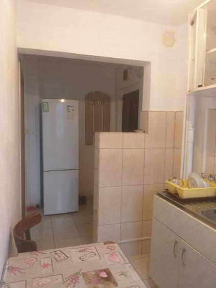 Apartament 2 cam, cartier Blocuri-Zarnesti mobilat +utilat schimb cu garsoniera