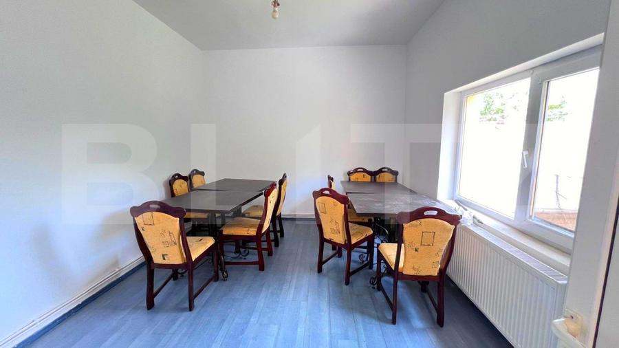 Casa, 3 camere,  100 mp utili, zona Sararie