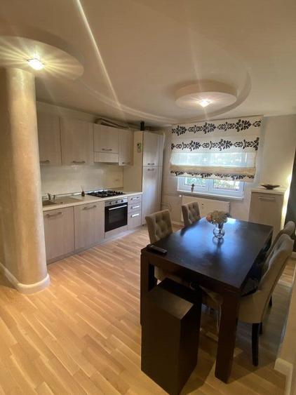 De Închiriat Apartament 3 Camere Decebal, Renovat, Aproape, de Metrou