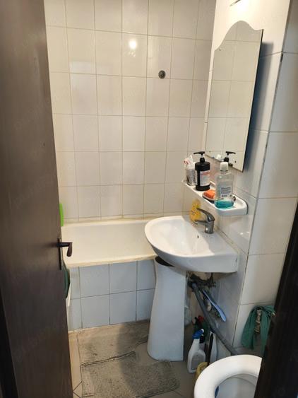 Apartament 4 camere /Doamna Ghica/ Plumbuita