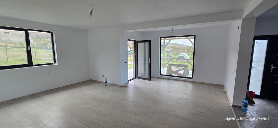 Casa noua in Catamarasti Vale